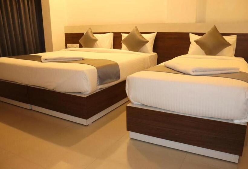 Hotel Royal N Comforts