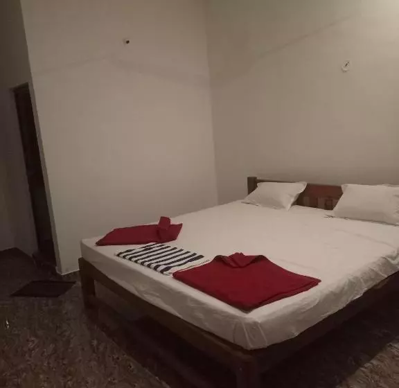 ベッドアンドブレックファースト Gangotri Cafe And Rooms