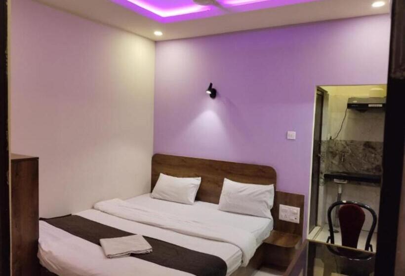 בית מלון כפרי Blue Sagar Puri Official