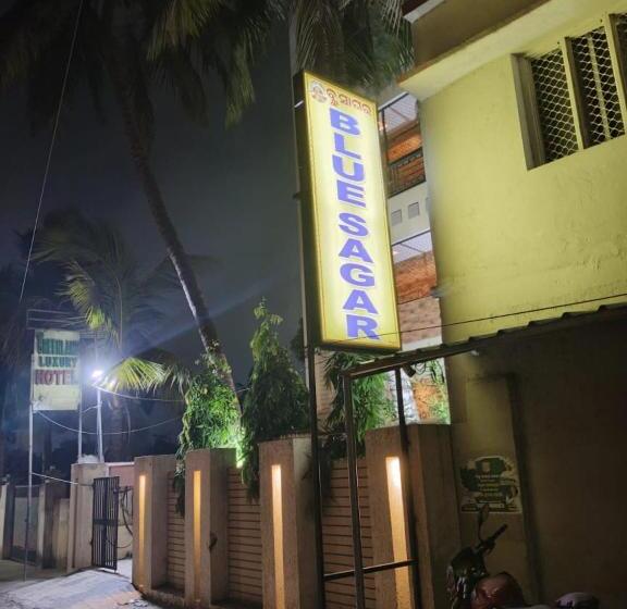 בית מלון כפרי Blue Sagar Puri Official