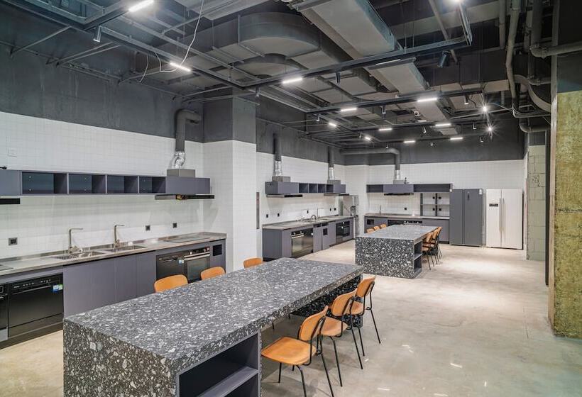 Shanghai T Plus Hotel Residence