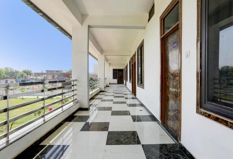 فندق Oyo Flagship Highway 34