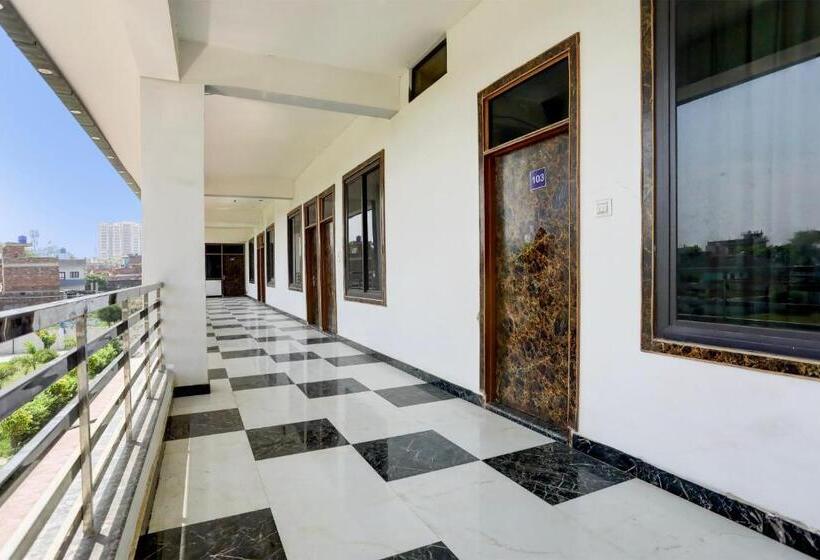 فندق Oyo Flagship Highway 34