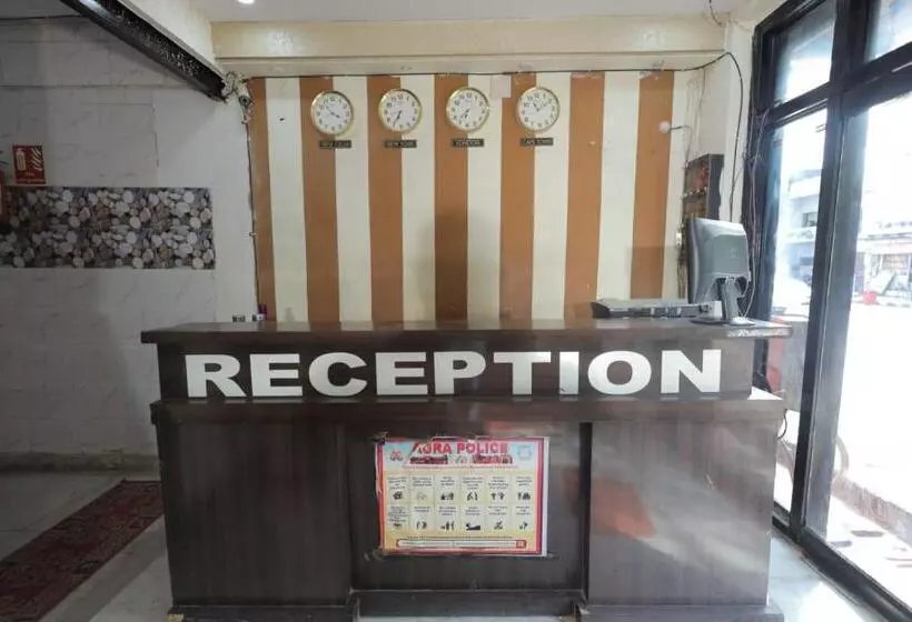 هتل Shine Riddhee Siddhee Poor Property