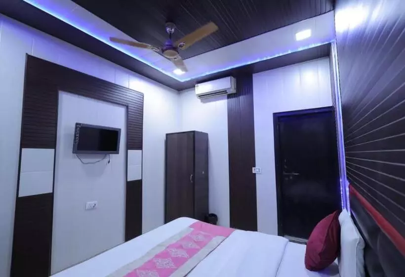 هتل Shine Riddhee Siddhee Poor Property