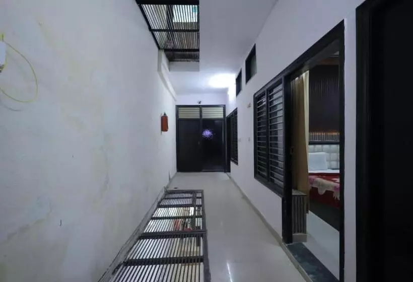 هتل Shine Riddhee Siddhee Poor Property