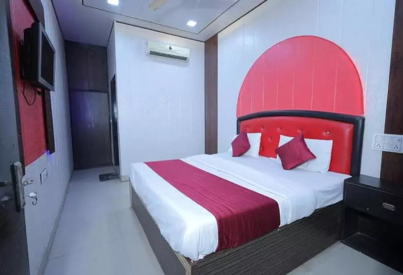 هتل Shine Riddhee Siddhee Poor Property
