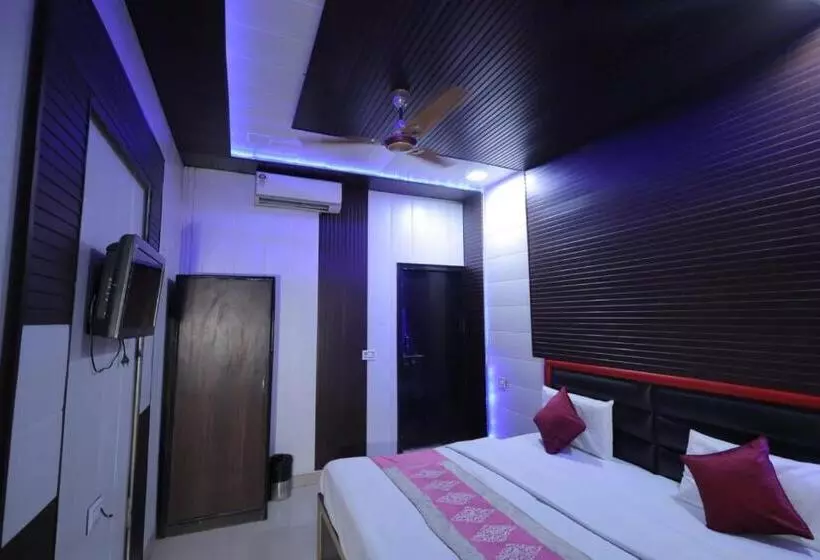 هتل Shine Riddhee Siddhee Poor Property