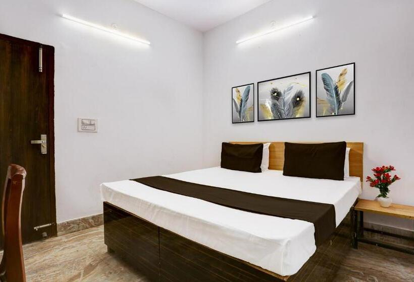 Super Hotel Oo Hotel Shyam Residency Near Samaypur Badli Metro