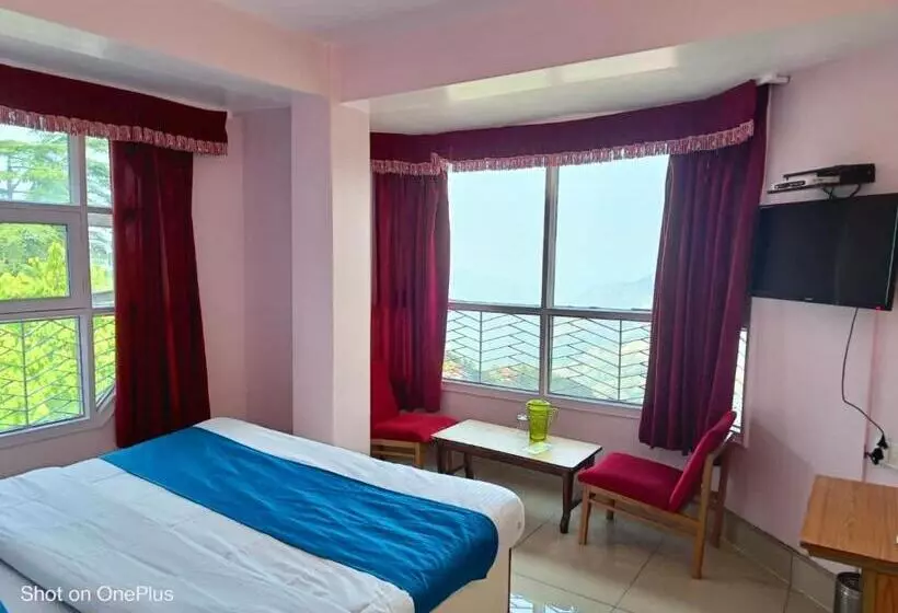 هتل Boho Stays Near Mall