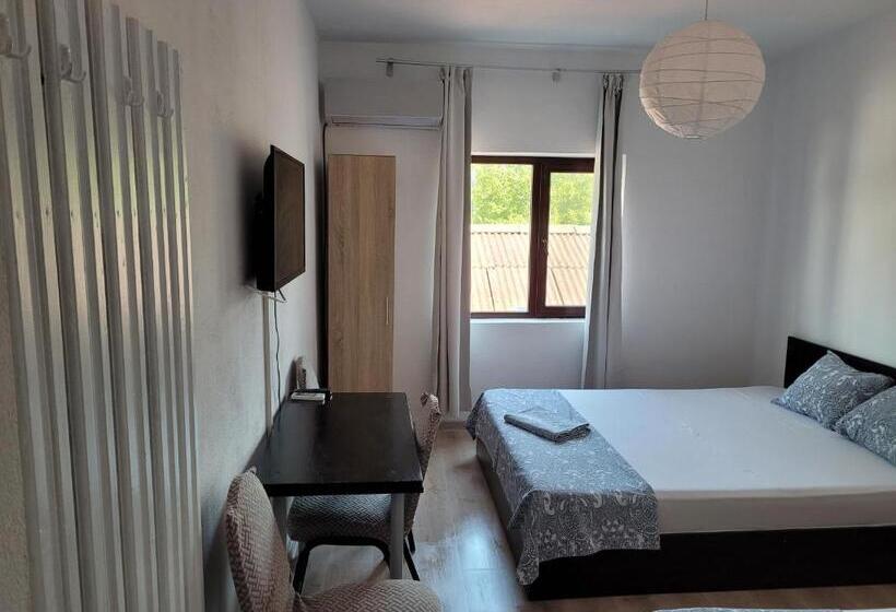 膳宿费 Vila Dalex