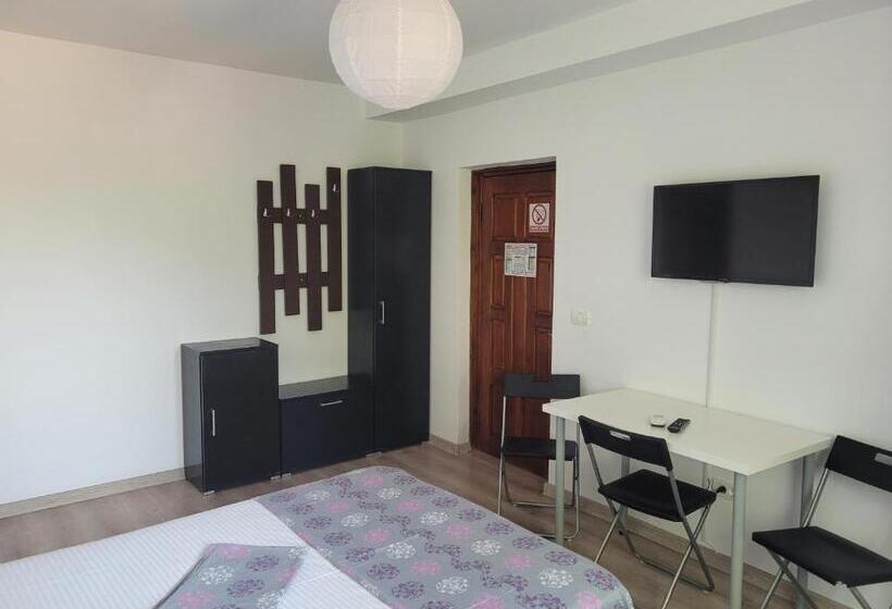 膳宿费 Vila Dalex