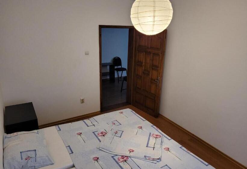 膳宿费 Vila Dalex