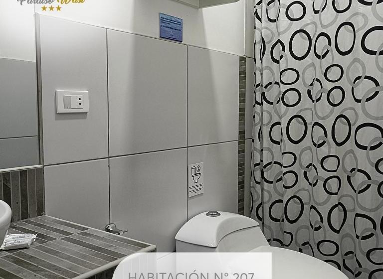 ユースホステル Paraiso Wasi