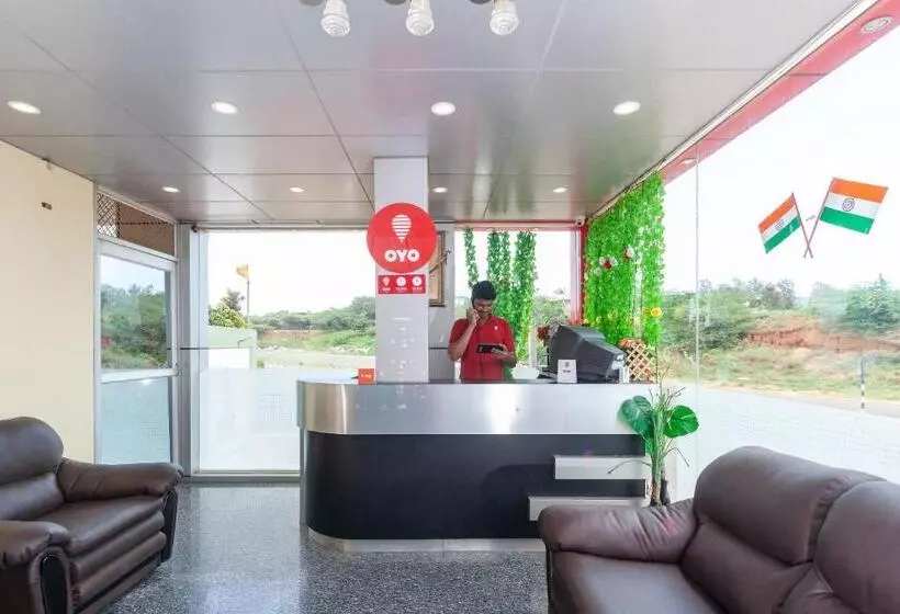 ホテル Oyo Rooms Golden Four Way Road Kanyakumari