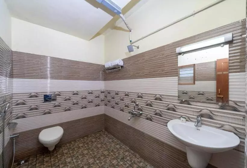 ホテル Oyo Rooms Golden Four Way Road Kanyakumari