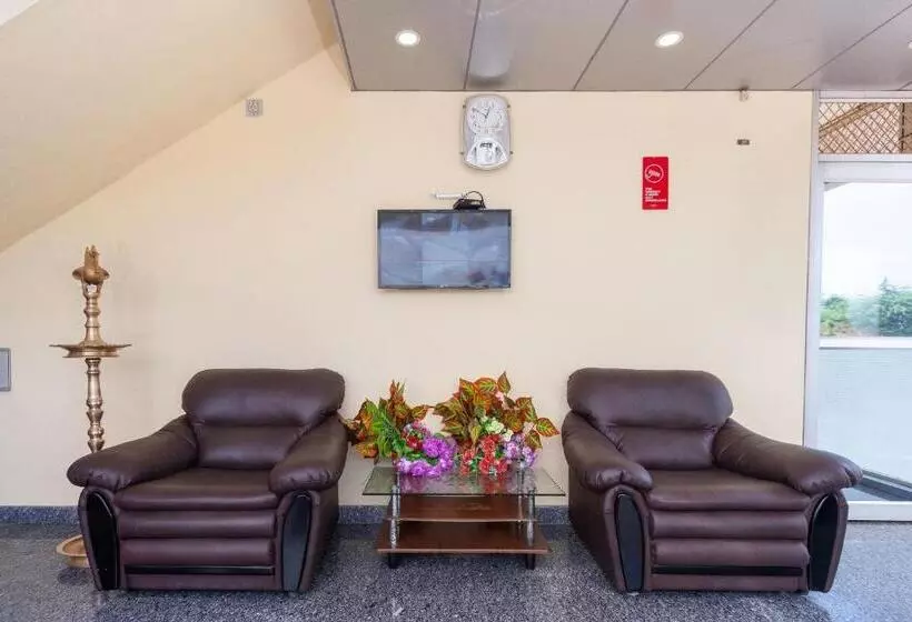 ホテル Oyo Rooms Golden Four Way Road Kanyakumari