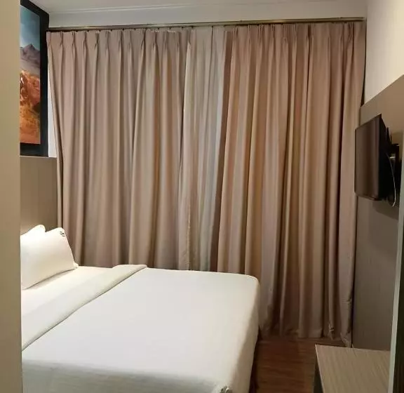 Hype Motorsport Hotel Nilai