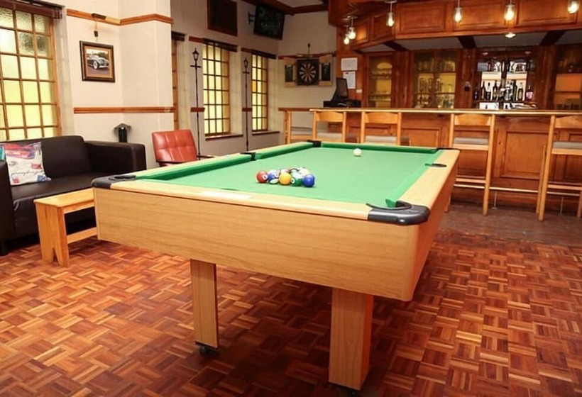 فندق The Hamlet Country Lodge