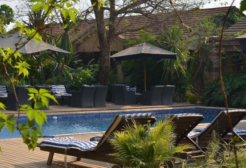 هتل The Riverside