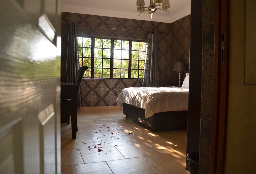 هتل The Riverside