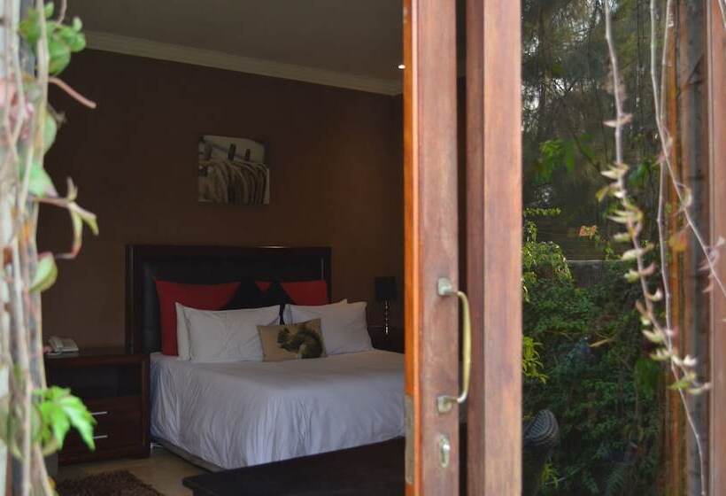 هتل The Riverside