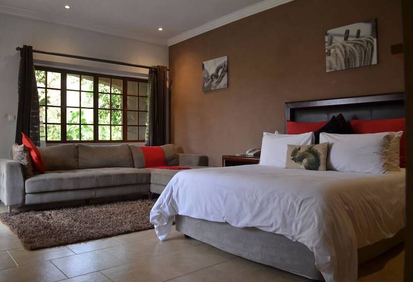 هتل The Riverside