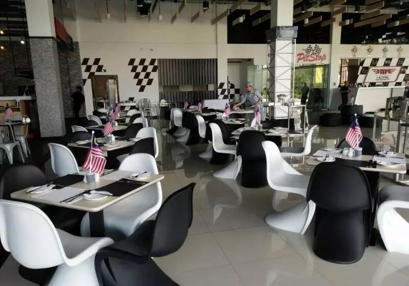 Hype Motorsport Hotel Nilai