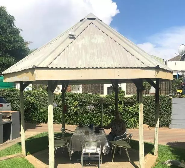 Acacia Westdene B&b