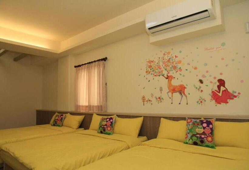 تختخواب و صبحانه Ann Home