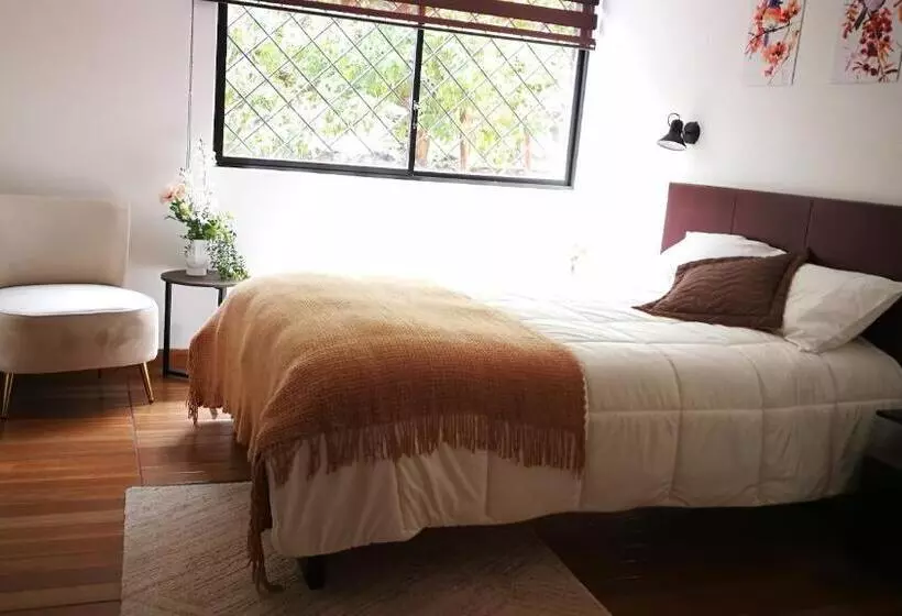 Bed & Breakfast Chapelet Hostal