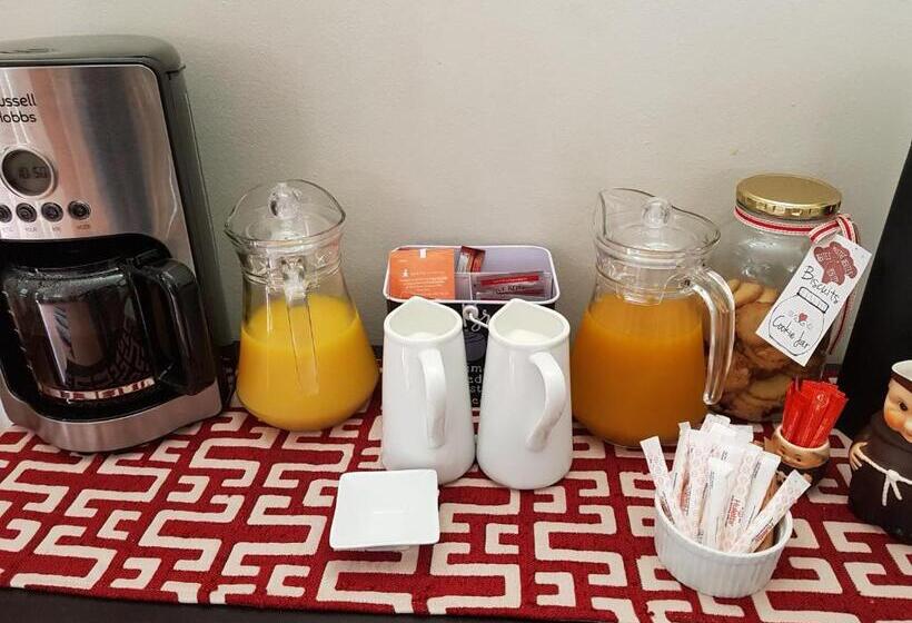 민박 Sibsons House