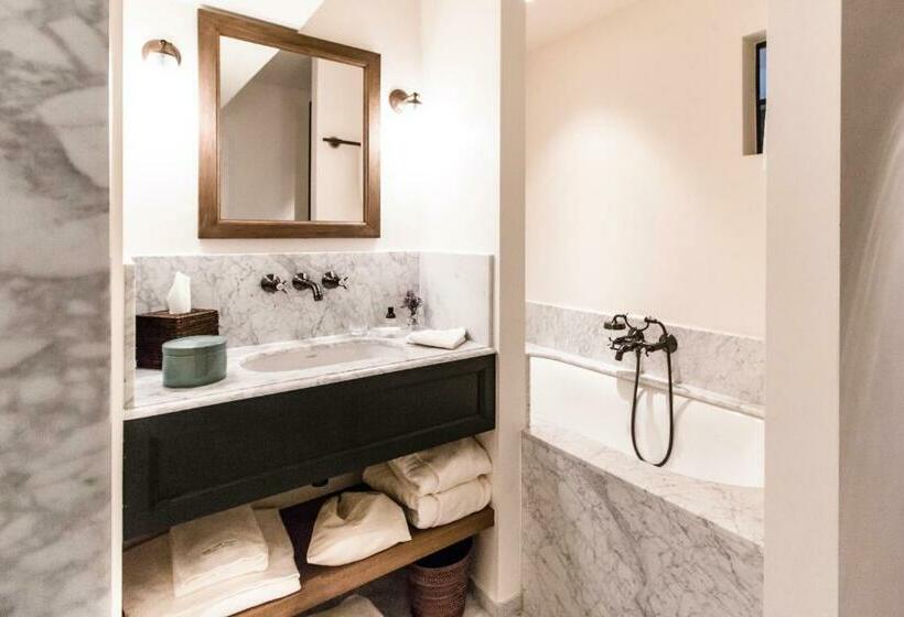 בית מלון כפרי 1898 The Post