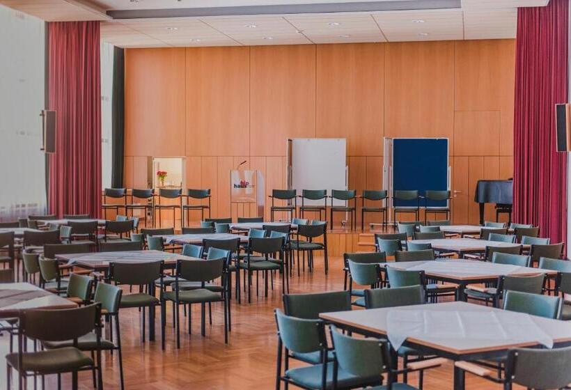 فندق Bildungshaus St. Hippolyt