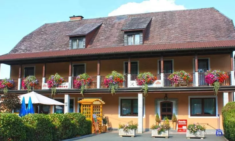 ホテル Gasthof Herlwirt