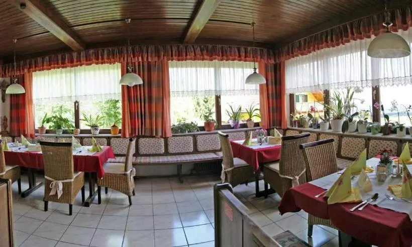 ホテル Gasthof Herlwirt