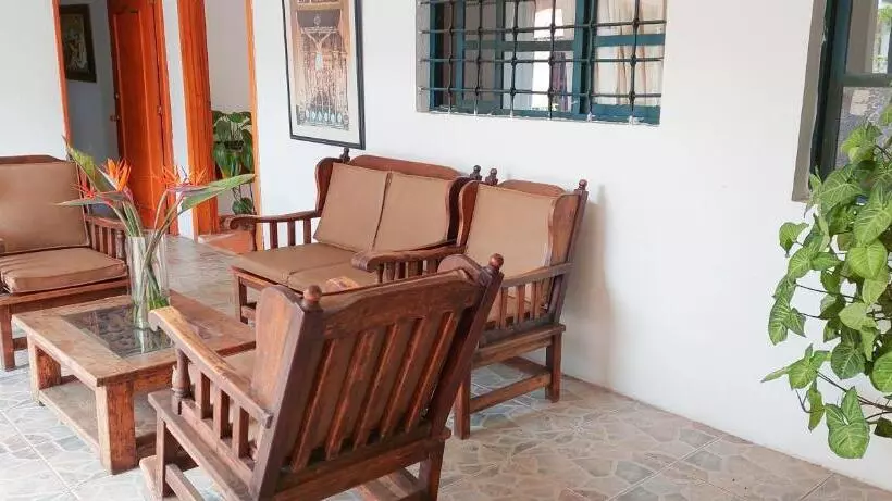 ホテル Los Portales Inn