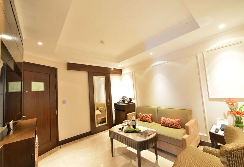 فندق Ramada Plaza Chennai