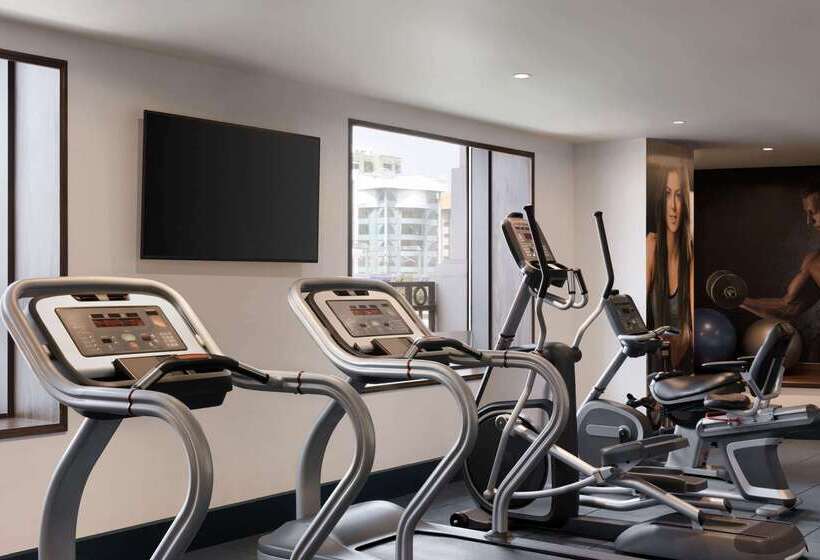 فندق Ramada Plaza Chennai