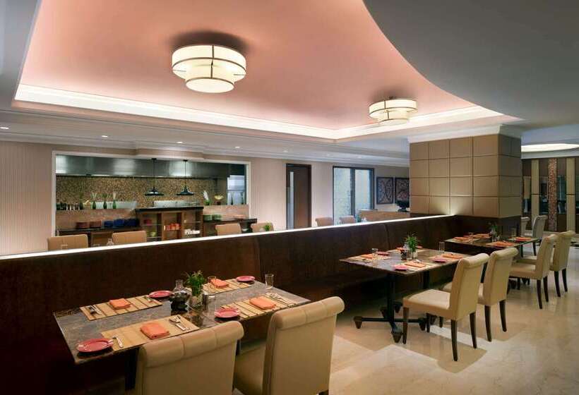 فندق Ramada Plaza Chennai