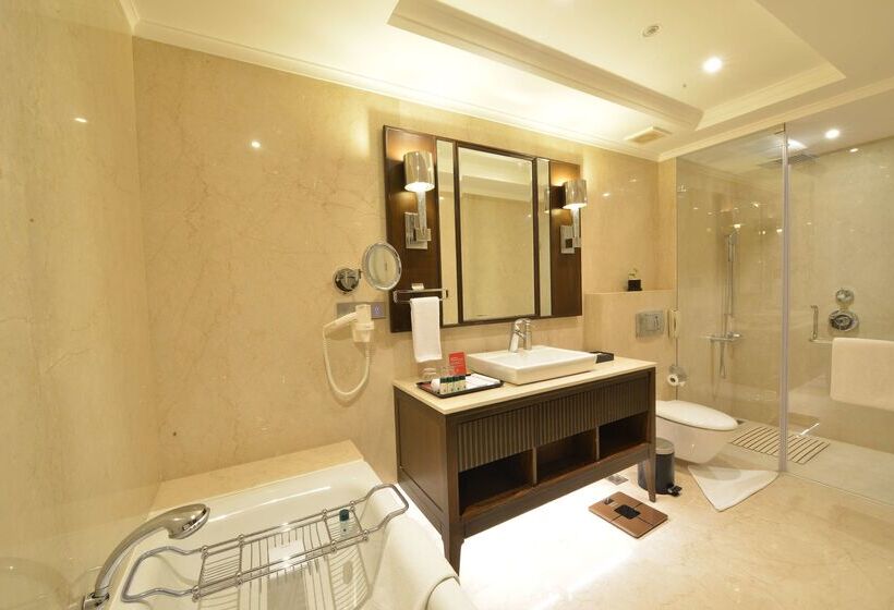 فندق Ramada Plaza Chennai