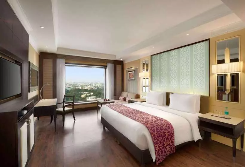 ホテル Ramada Plaza Chennai