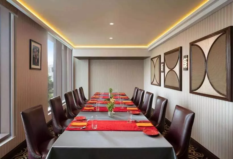 ホテル Ramada Plaza Chennai