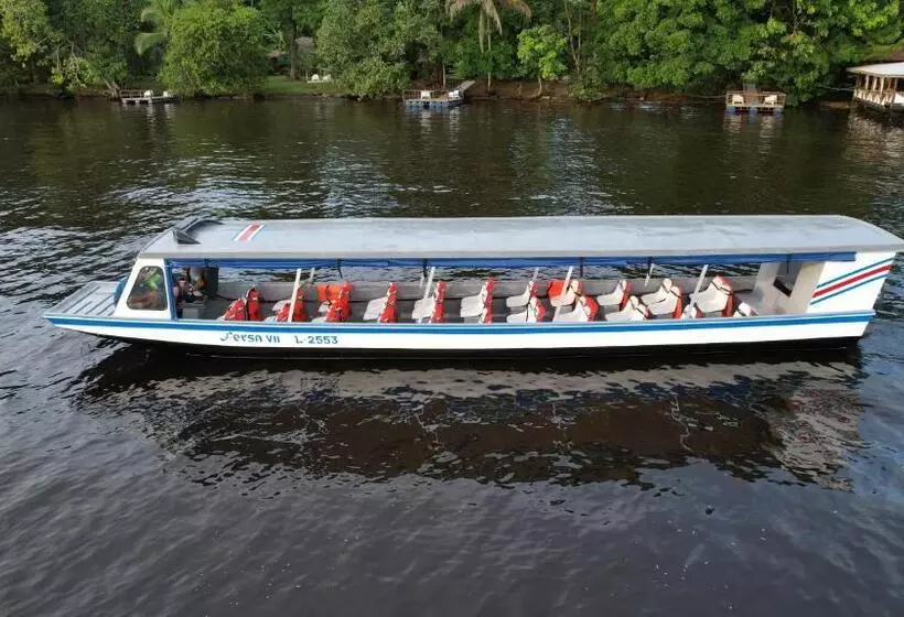 Hostel Tortuguero 7backpackers