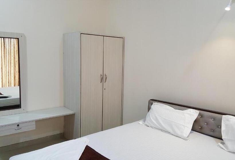 استراحتگاه Anand Agro Tourism Kashid