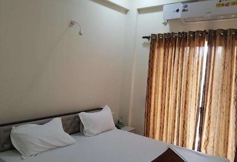 استراحتگاه Anand Agro Tourism Kashid