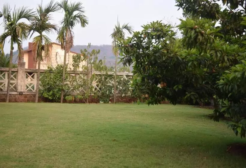Lomakeskus Anand Agro Tourism Kashid