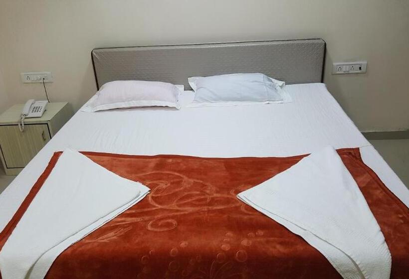 استراحتگاه Anand Agro Tourism Kashid