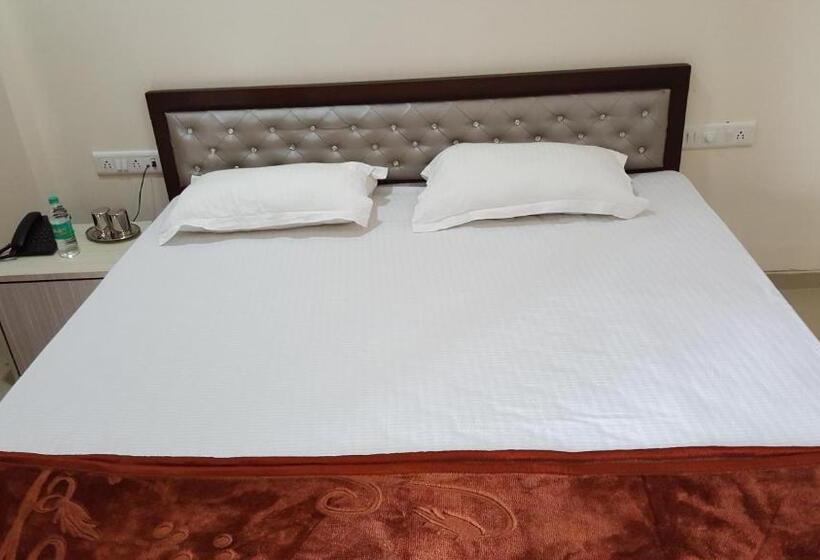 استراحتگاه Anand Agro Tourism Kashid