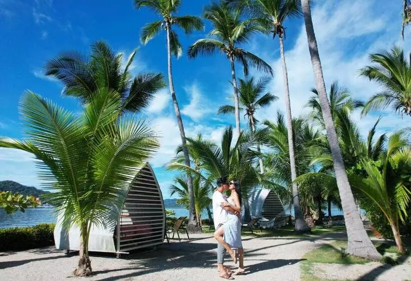 استراحتگاه Isla Chiquita Glamping
